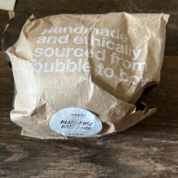 Lush Other - Lush the Black Rose Bath Bomb